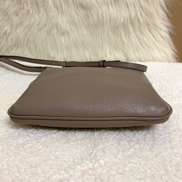MICHAEL KORS BEDFORD Mushroom Pebbled Leather Slim Flat Crossbody Messenger Bag - Picture 7 of 16